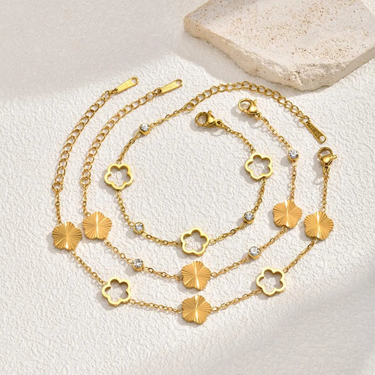 Elegante Armkette/ Armband in Gold, mit verschiedenen Motiven – Ansicht 2